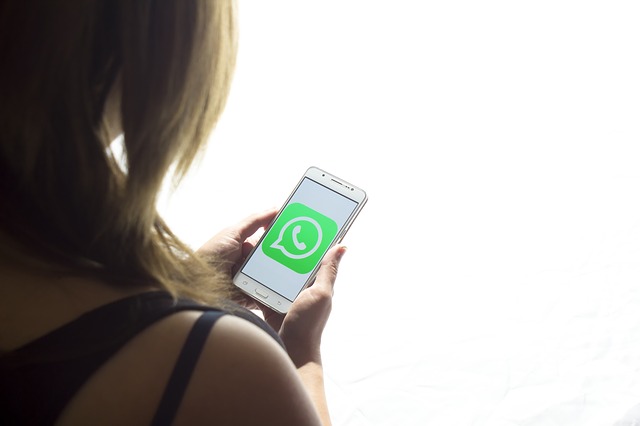 如何让WhatsApp直接翻译?WhatsApp翻译插件了解一下
