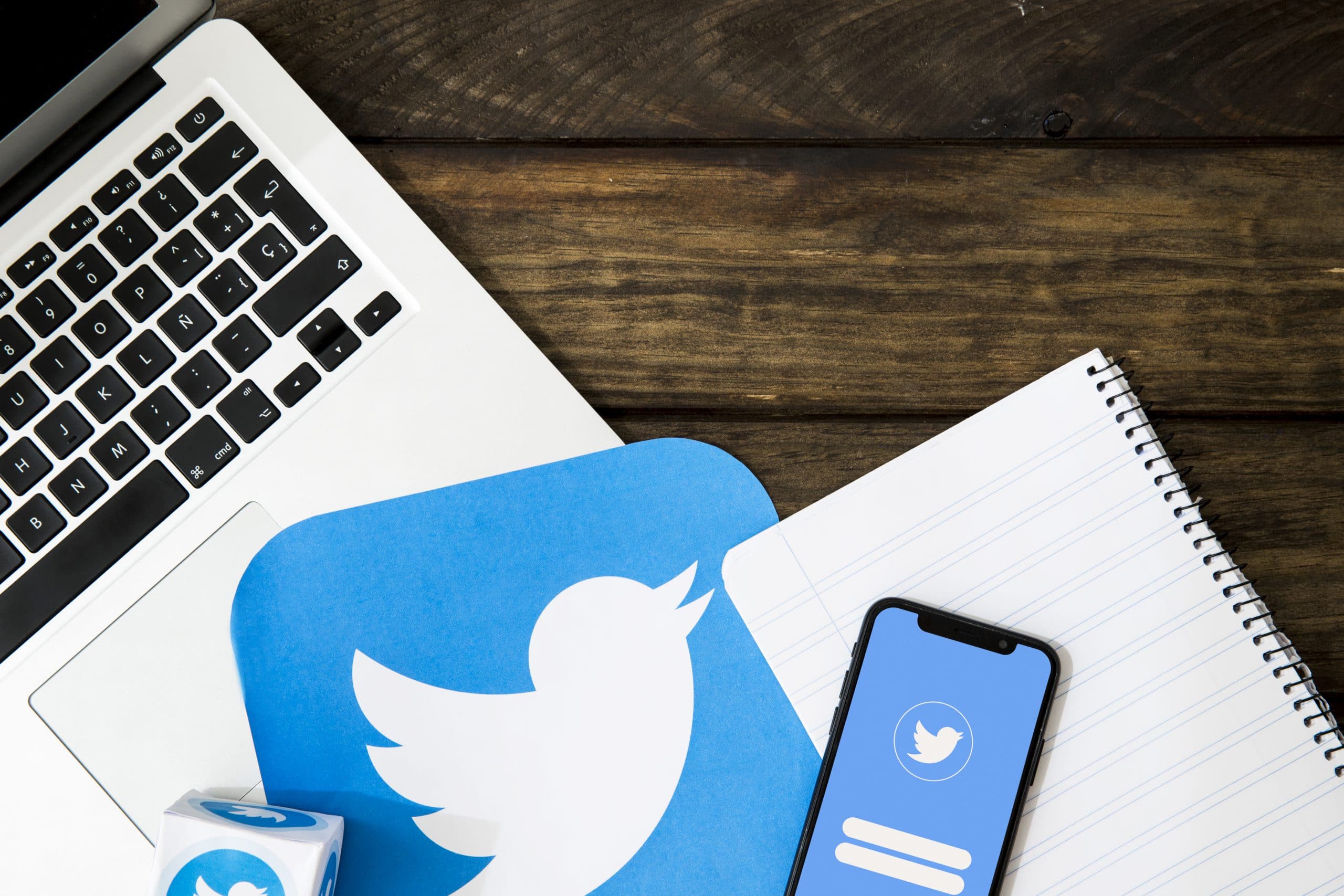 Twitter实时翻译:构建全球社交的多语言连接